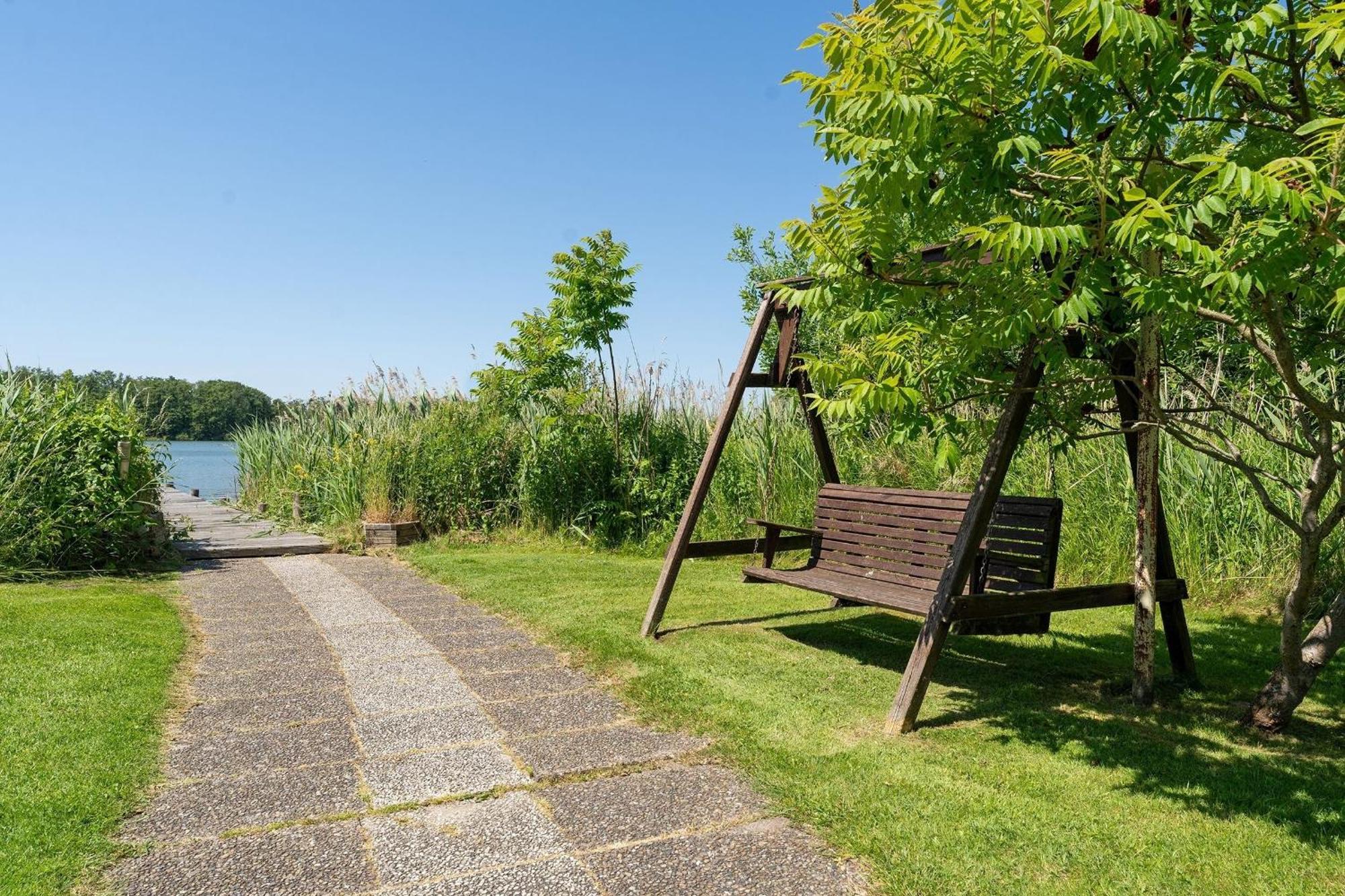 Haus Schwanensee Ploeni 12 Bosau Exteriör bild